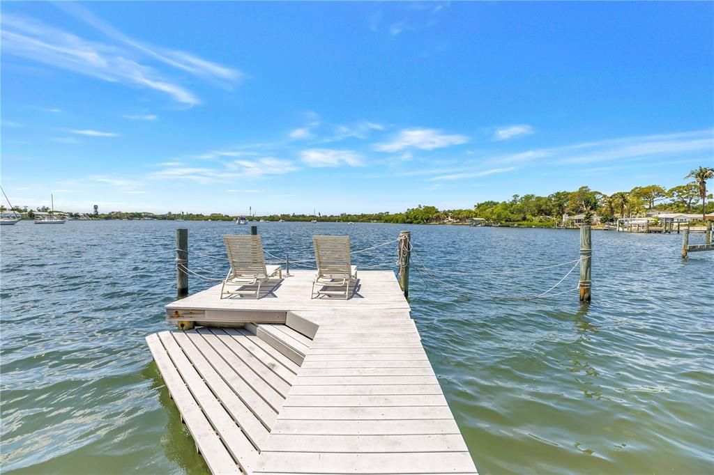 For Sale: $1,599,000 (4 beds, 3 baths, 3184 Square Feet)