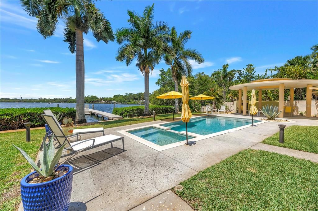 For Sale: $1,599,000 (4 beds, 3 baths, 3184 Square Feet)