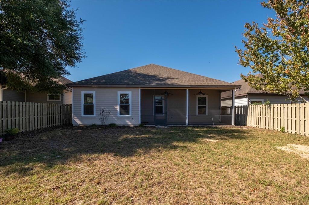 En Venta: $449,900 (3 camas, 2 baños, 2330 Pies cuadrados)
