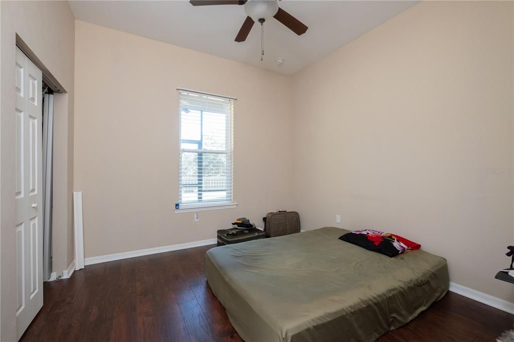 En Venta: $449,900 (3 camas, 2 baños, 2330 Pies cuadrados)
