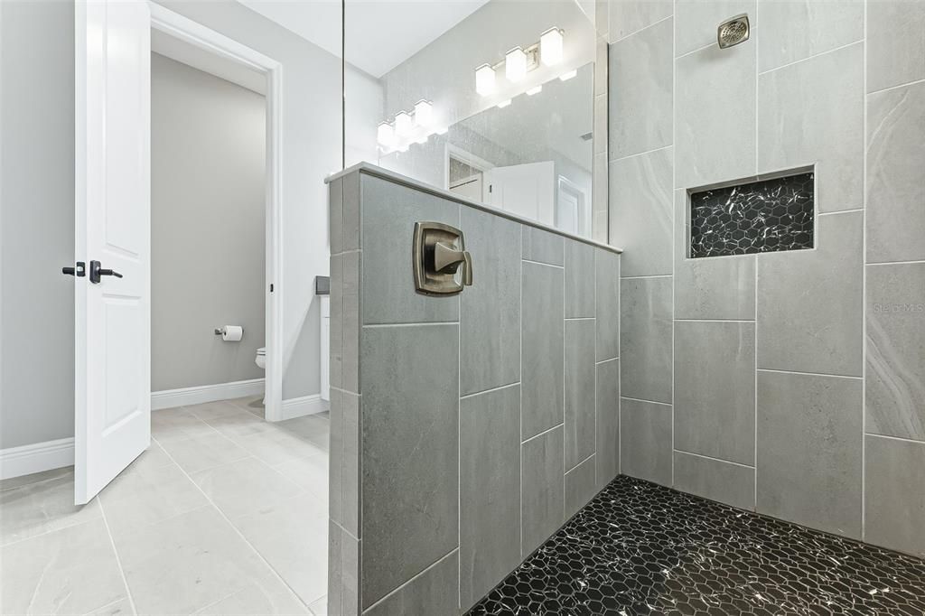 В аренду: $4,000 (4 спален, 3 ванн, 2014 Квадратных фут)