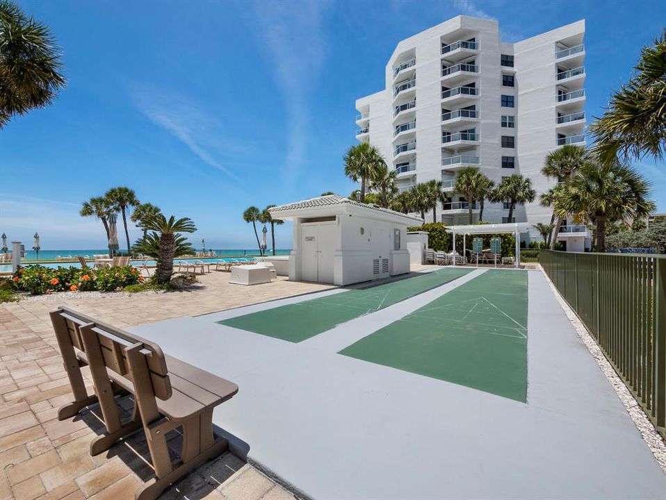 For Sale: $995,000 (2 beds, 2 baths, 1409 Square Feet)