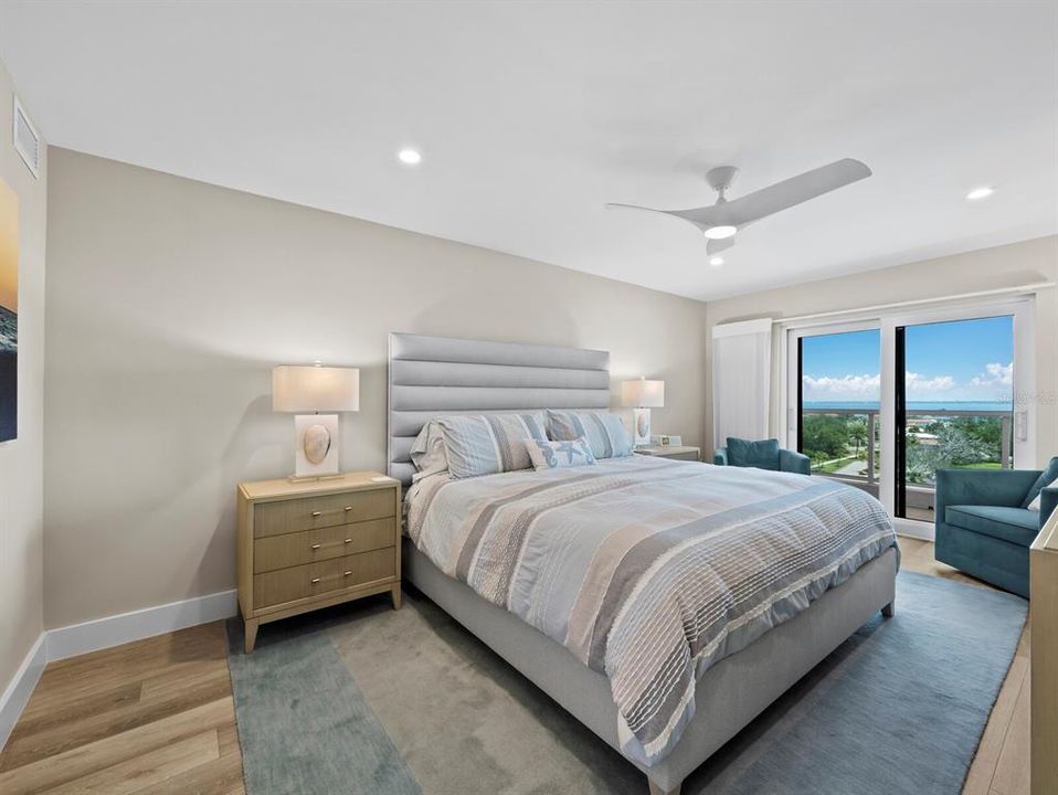 For Sale: $995,000 (2 beds, 2 baths, 1409 Square Feet)
