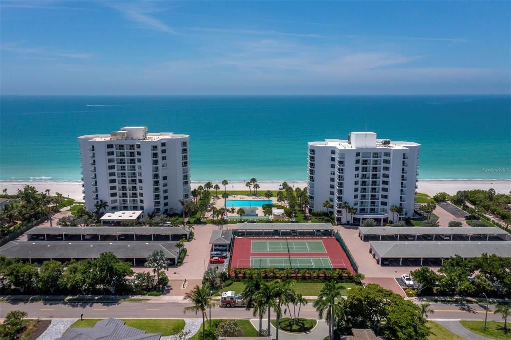 For Sale: $995,000 (2 beds, 2 baths, 1409 Square Feet)