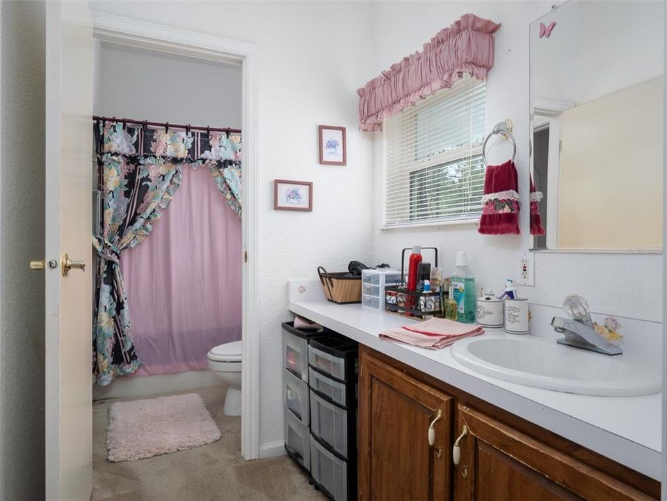 For Sale: $547,000 (3 beds, 2 baths, 2536 Square Feet)