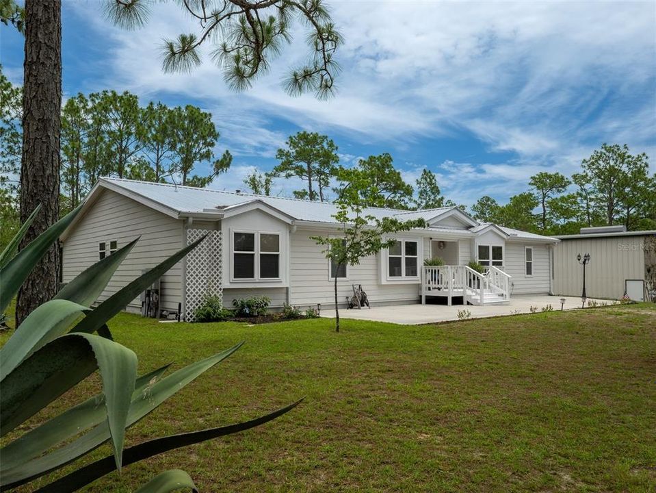 For Sale: $547,000 (3 beds, 2 baths, 2536 Square Feet)
