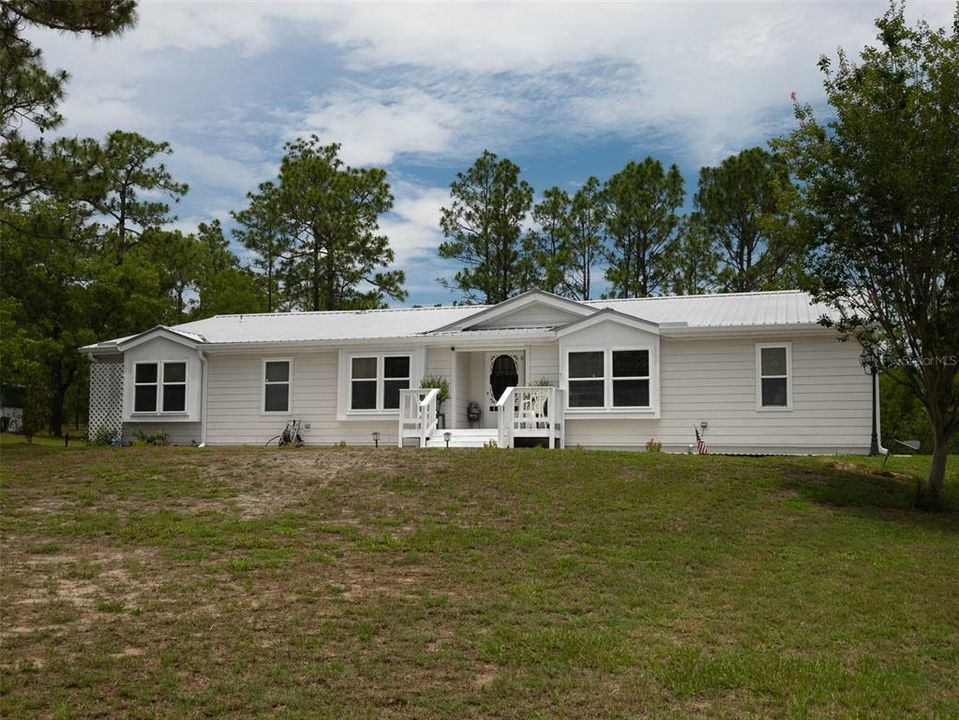 For Sale: $547,000 (3 beds, 2 baths, 2536 Square Feet)