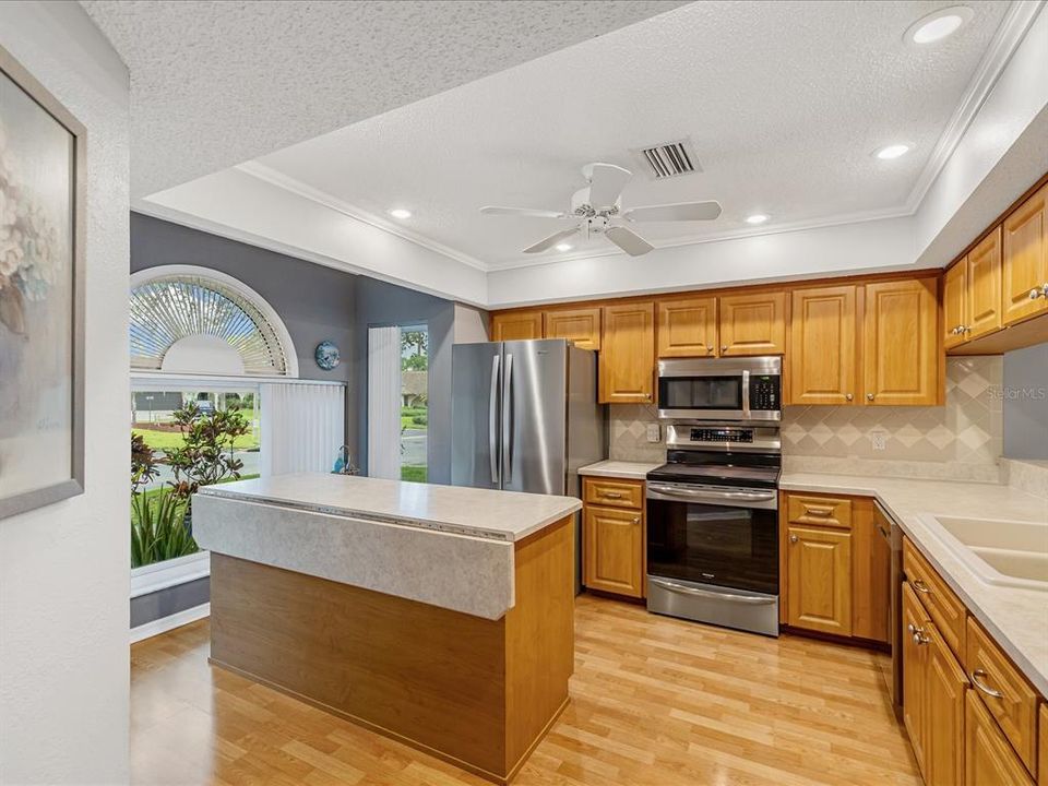 En Venta: $299,000 (3 camas, 2 baños, 1432 Pies cuadrados)