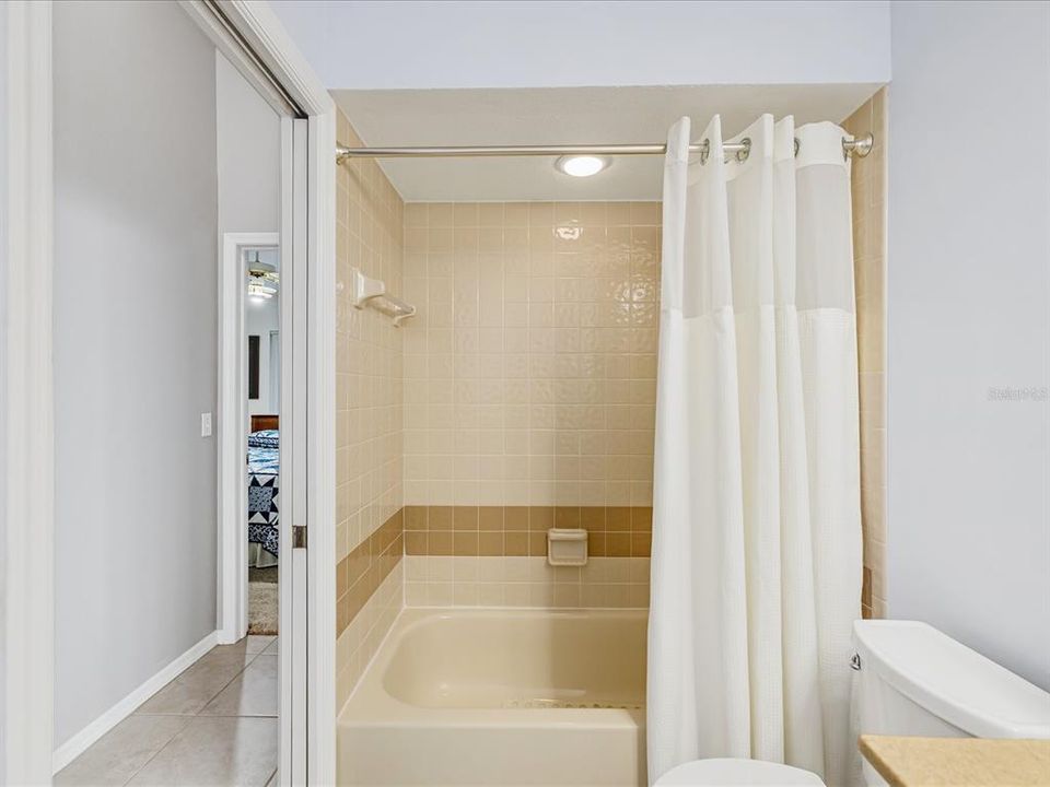 En Venta: $299,000 (3 camas, 2 baños, 1432 Pies cuadrados)