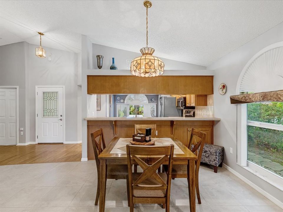En Venta: $299,000 (3 camas, 2 baños, 1432 Pies cuadrados)