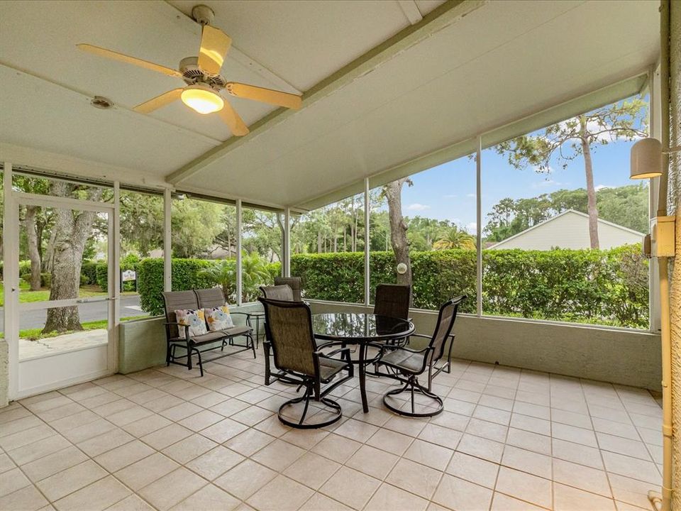 En Venta: $299,000 (3 camas, 2 baños, 1432 Pies cuadrados)