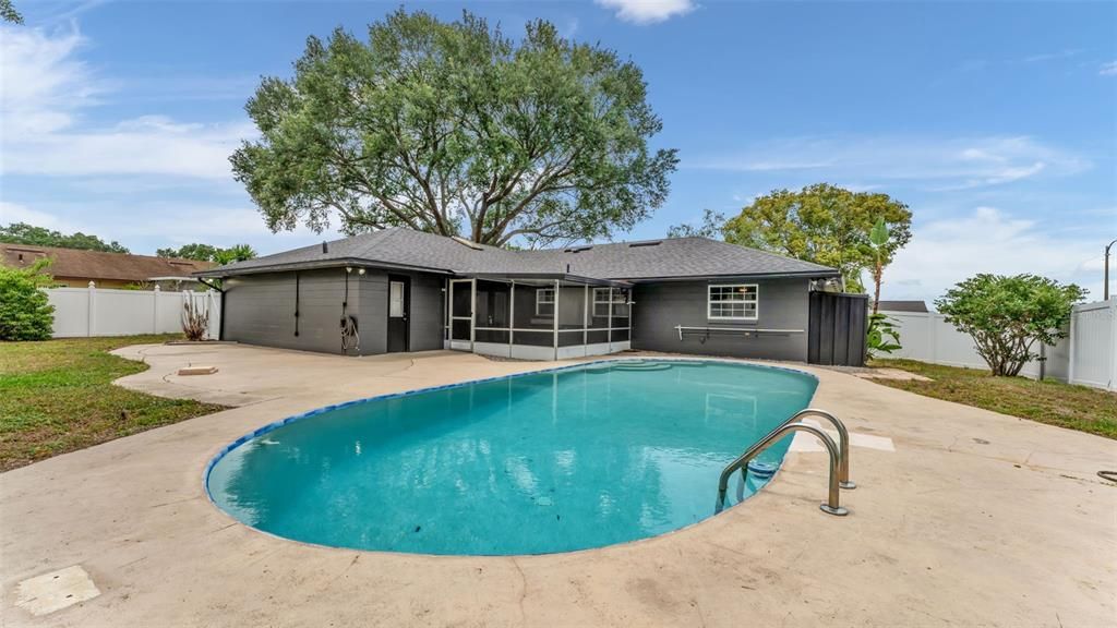 En Venta: $449,900 (3 camas, 2 baños, 1624 Pies cuadrados)