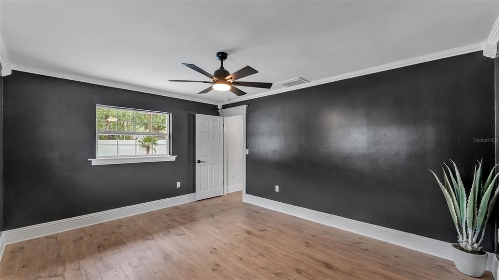 En Venta: $449,900 (3 camas, 2 baños, 1624 Pies cuadrados)