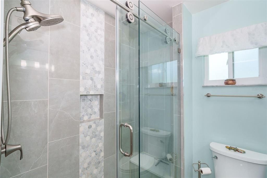 На продажу: $489,000 (3 спален, 2 ванн, 1638 Квадратных фут)