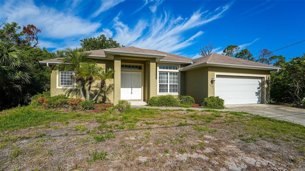 For Rent: $2,100 (3 beds, 2 baths, 1844 Square Feet)