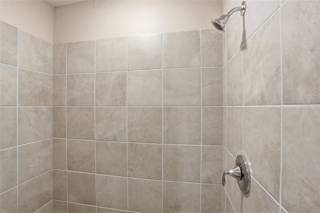 For Sale: $209,000 (2 beds, 2 baths, 1194 Square Feet)