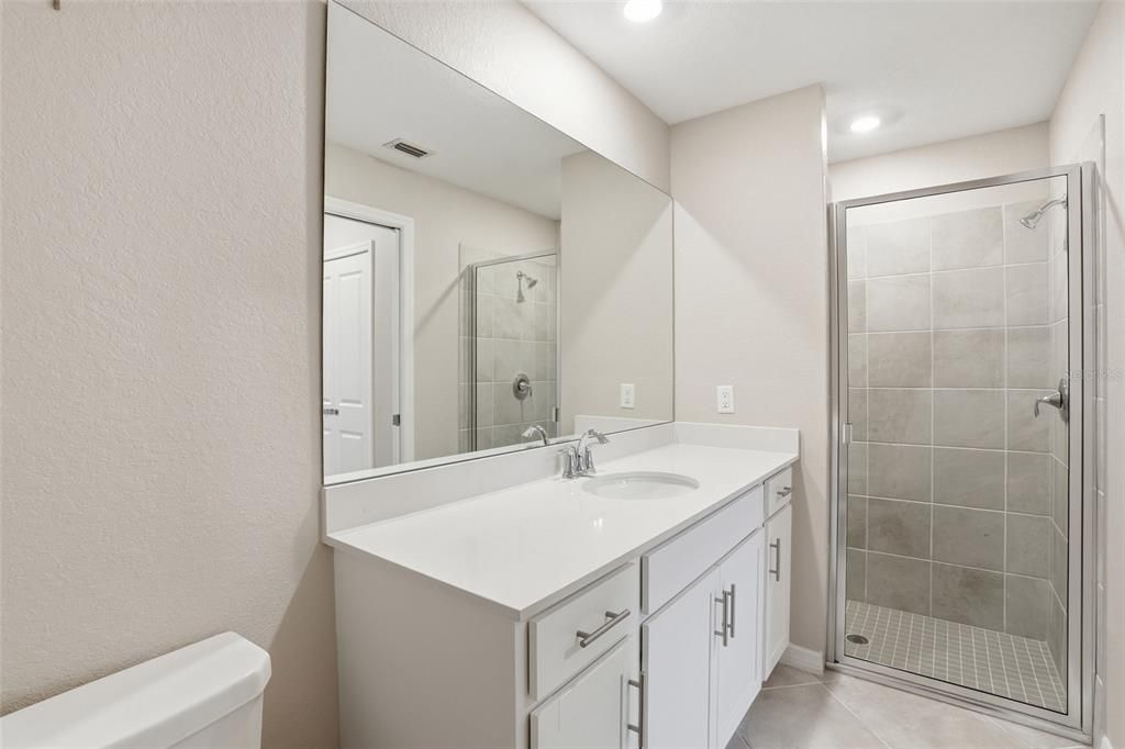For Sale: $209,000 (2 beds, 2 baths, 1194 Square Feet)