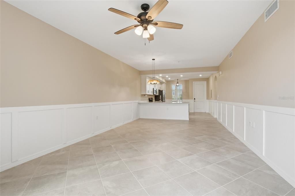 For Sale: $209,000 (2 beds, 2 baths, 1194 Square Feet)