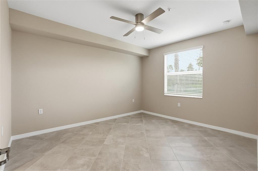 For Sale: $209,000 (2 beds, 2 baths, 1194 Square Feet)
