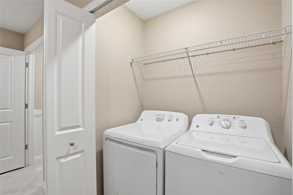 For Sale: $209,000 (2 beds, 2 baths, 1194 Square Feet)