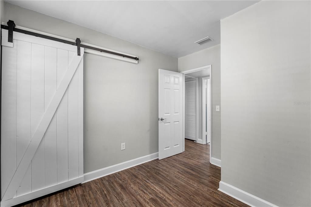 Active With Contract: $179,900 (3 beds, 1 baths, 1142 Square Feet)