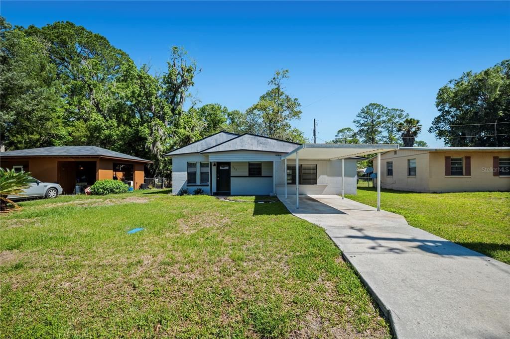 Active With Contract: $179,900 (3 beds, 1 baths, 1142 Square Feet)