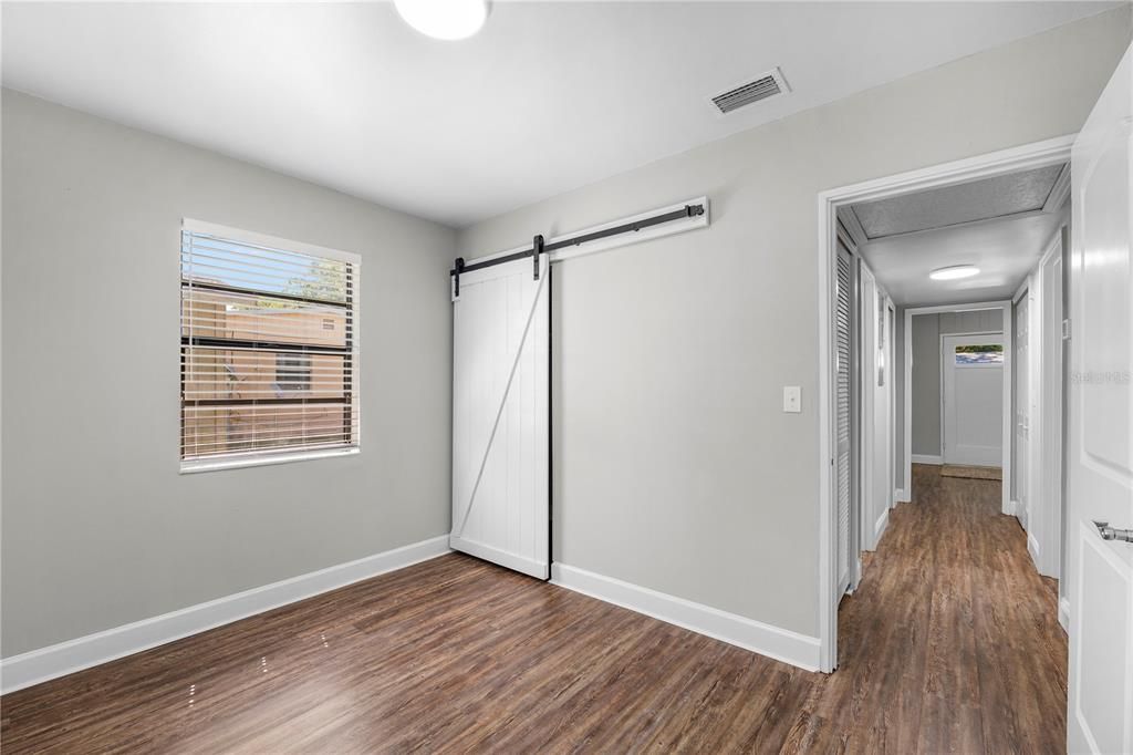 Active With Contract: $179,900 (3 beds, 1 baths, 1142 Square Feet)