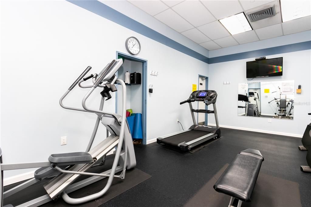 For Sale: $429,000 (2 beds, 2 baths, 1390 Square Feet)