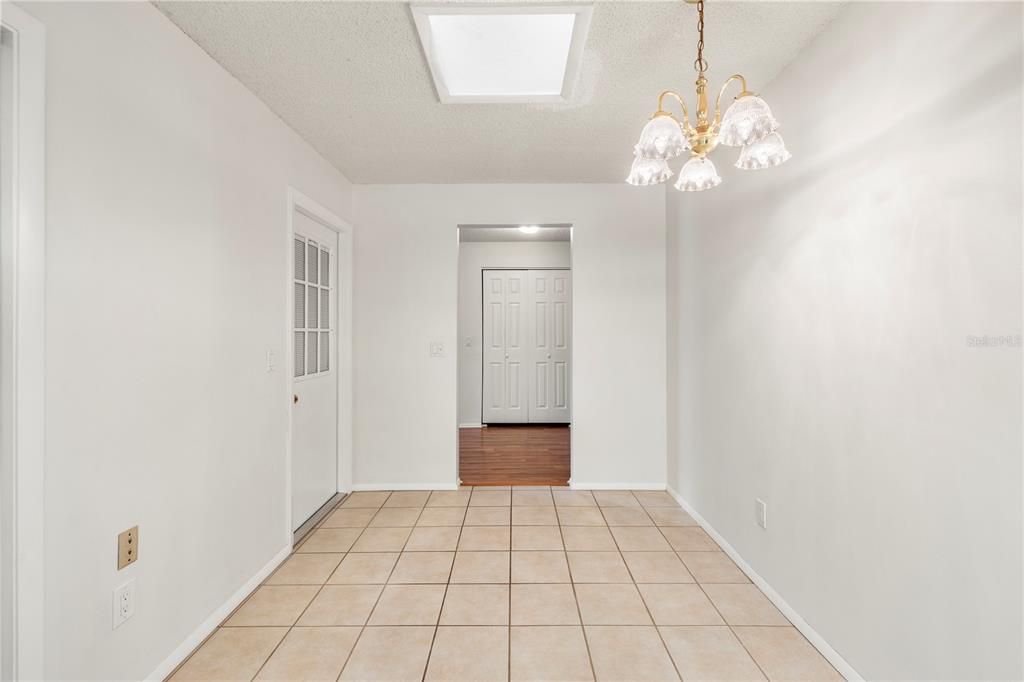 Active With Contract: $369,900 (3 beds, 2 baths, 1481 Square Feet)