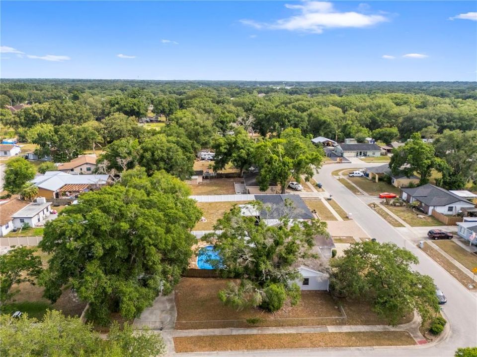 Active With Contract: $369,900 (3 beds, 2 baths, 1481 Square Feet)