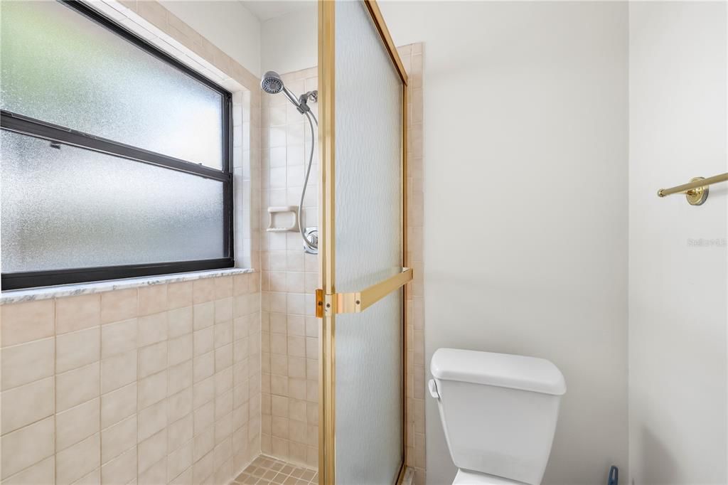 Active With Contract: $369,900 (3 beds, 2 baths, 1481 Square Feet)