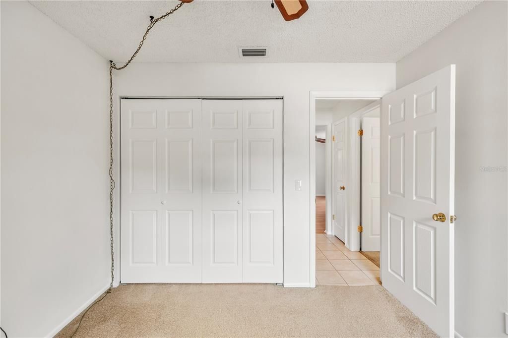 Active With Contract: $369,900 (3 beds, 2 baths, 1481 Square Feet)