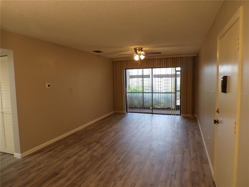 For Rent: $1,750 (2 beds, 2 baths, 888 Square Feet)