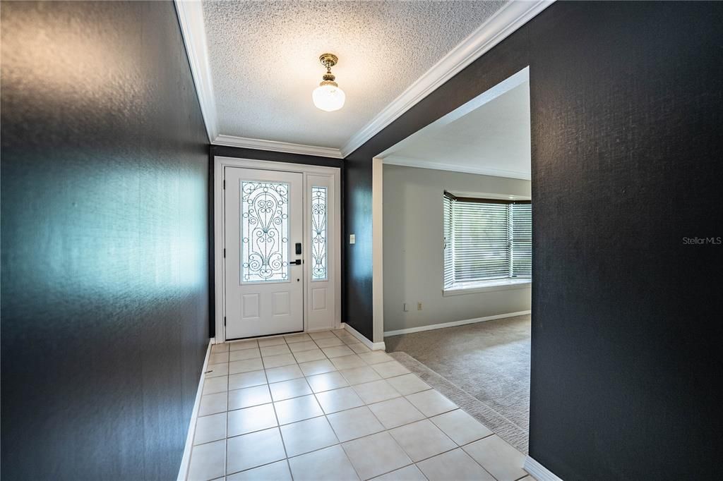 En Venta: $459,000 (3 camas, 3 baños, 2421 Pies cuadrados)