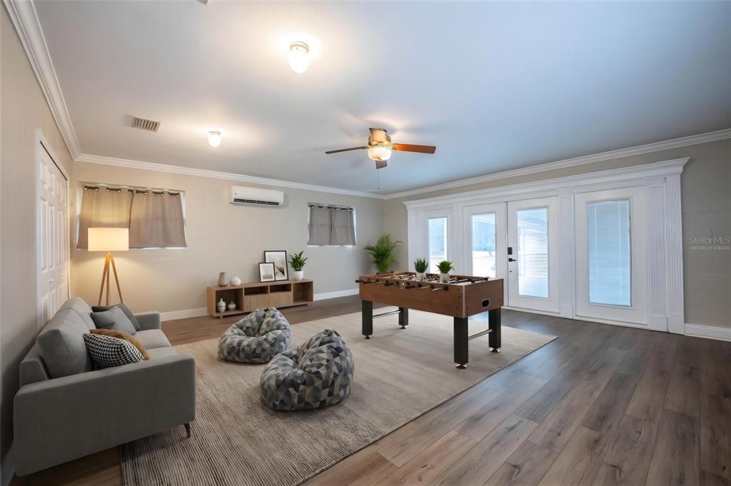 En Venta: $459,000 (3 camas, 3 baños, 2421 Pies cuadrados)
