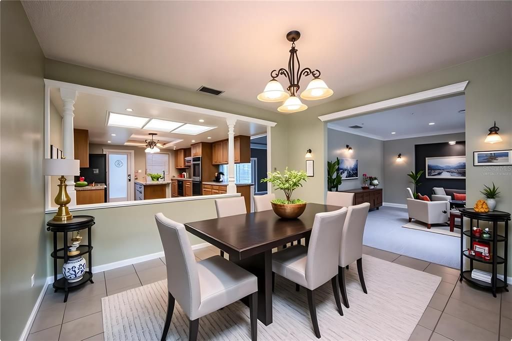 En Venta: $459,000 (3 camas, 3 baños, 2421 Pies cuadrados)
