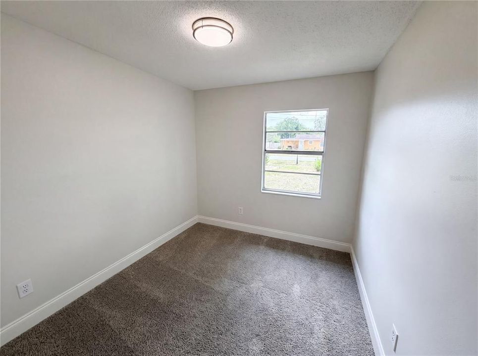 Active With Contract: $311,000 (3 beds, 2 baths, 1078 Square Feet)