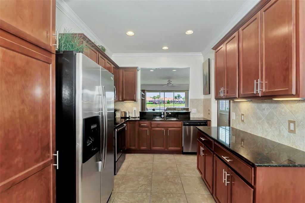 В аренду: $2,750 (3 спален, 2 ванн, 1398 Квадратных фут)
