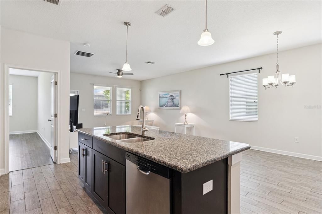 Active With Contract: $525,000 (5 beds, 3 baths, 2425 Square Feet)