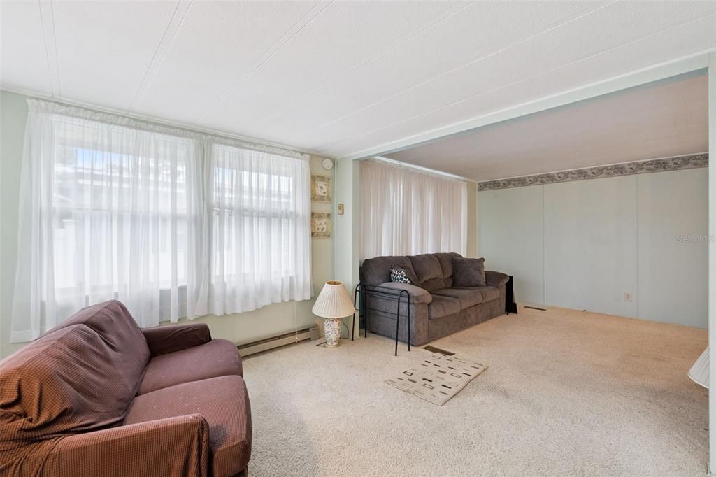 En Venta: $98,500 (2 camas, 2 baños, 888 Pies cuadrados)