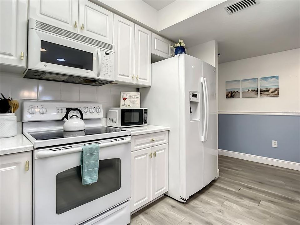 En Venta: $430,000 (3 camas, 2 baños, 1601 Pies cuadrados)