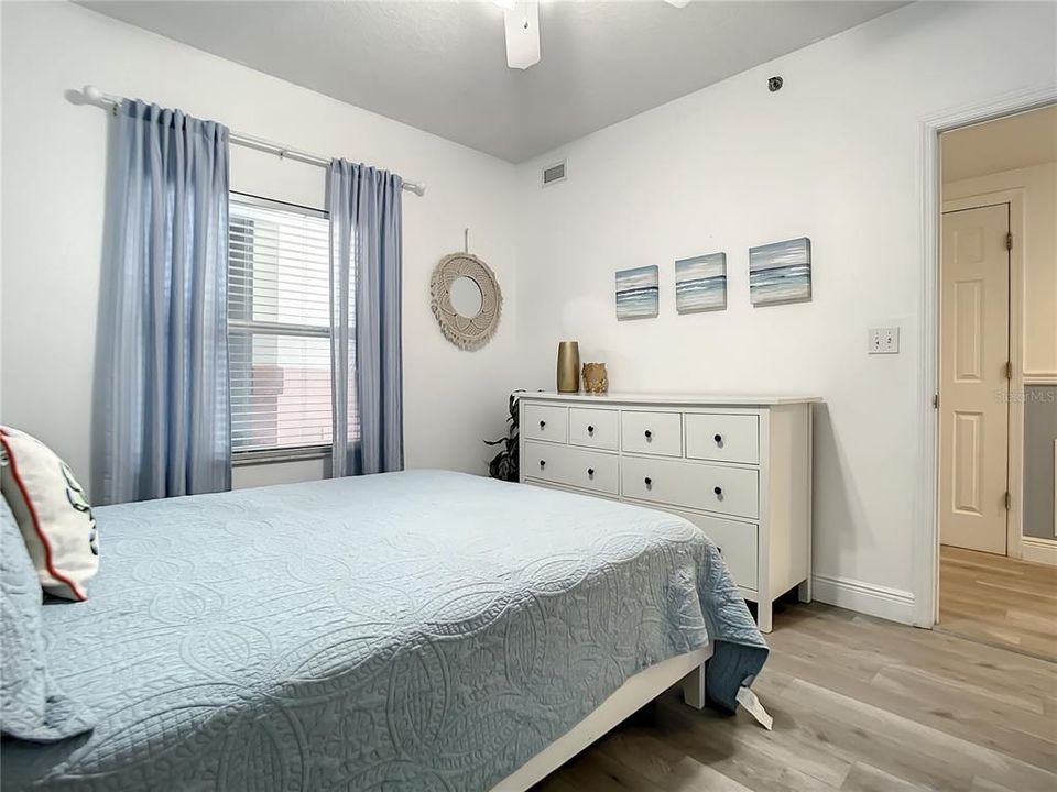En Venta: $430,000 (3 camas, 2 baños, 1601 Pies cuadrados)