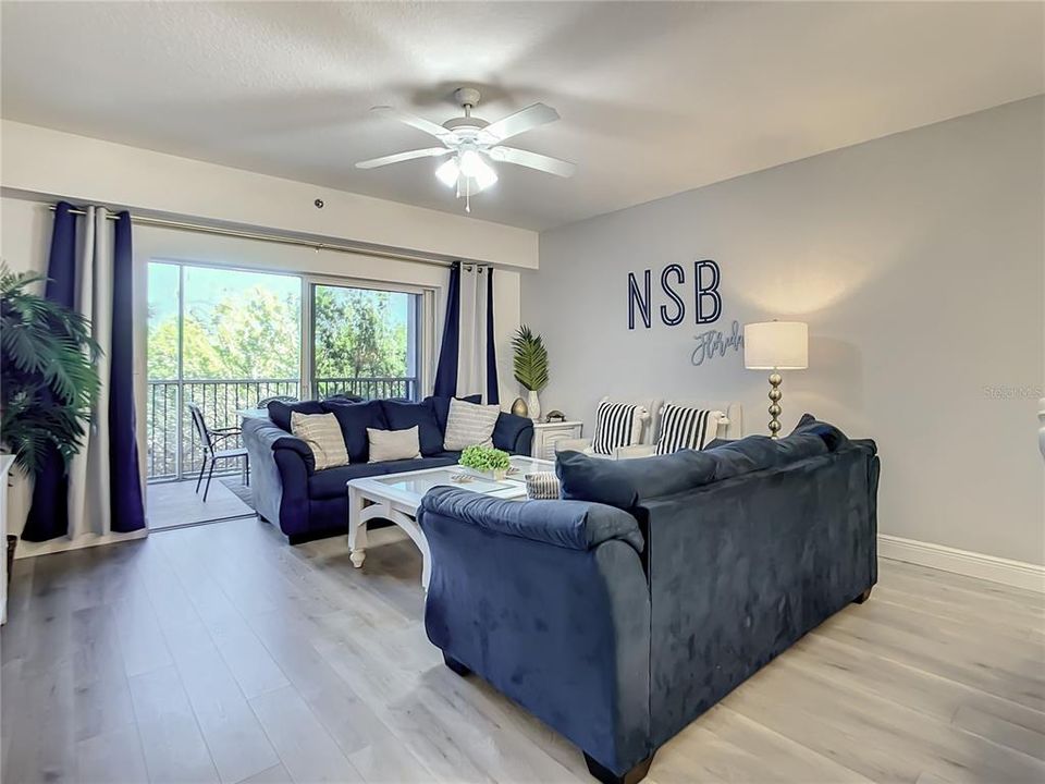 En Venta: $430,000 (3 camas, 2 baños, 1601 Pies cuadrados)