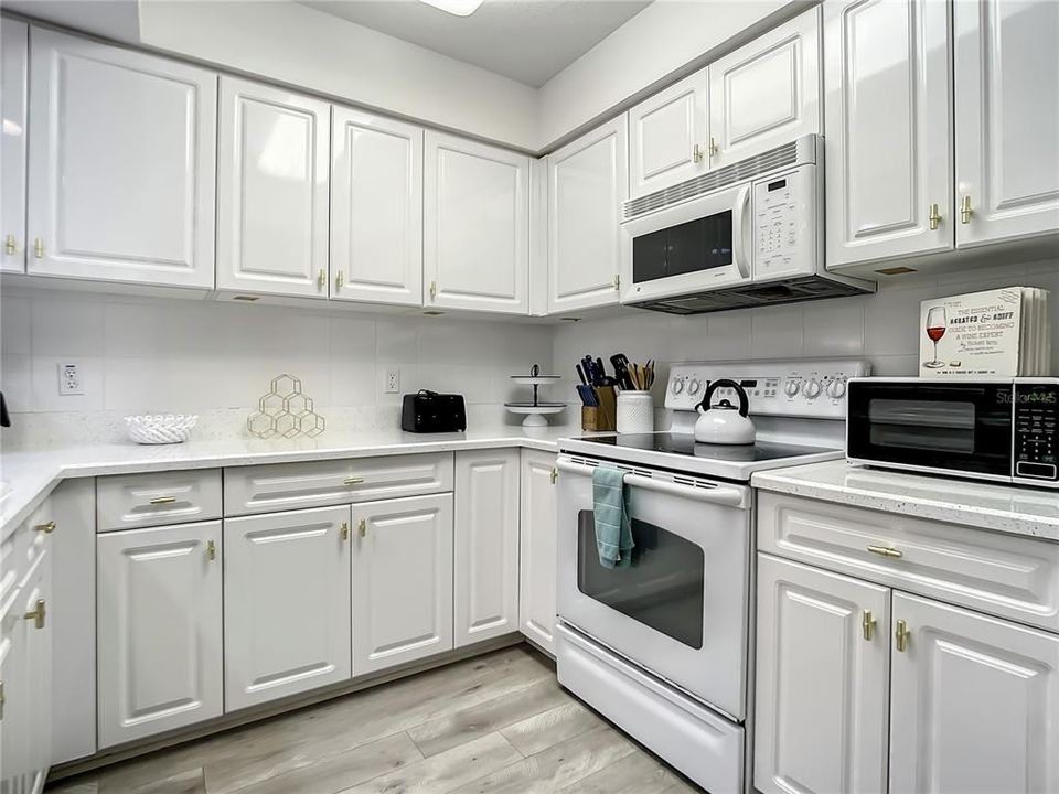 En Venta: $430,000 (3 camas, 2 baños, 1601 Pies cuadrados)