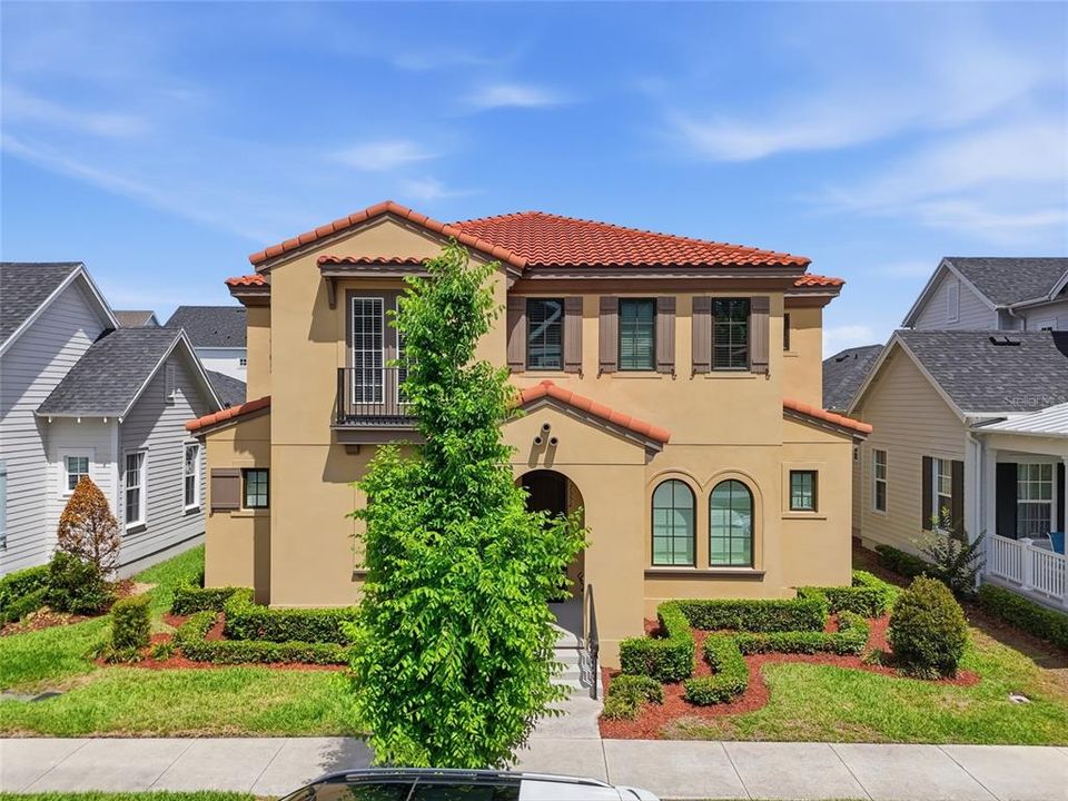 For Sale: $1,450,000 (6 beds, 4 baths, 3816 Square Feet)