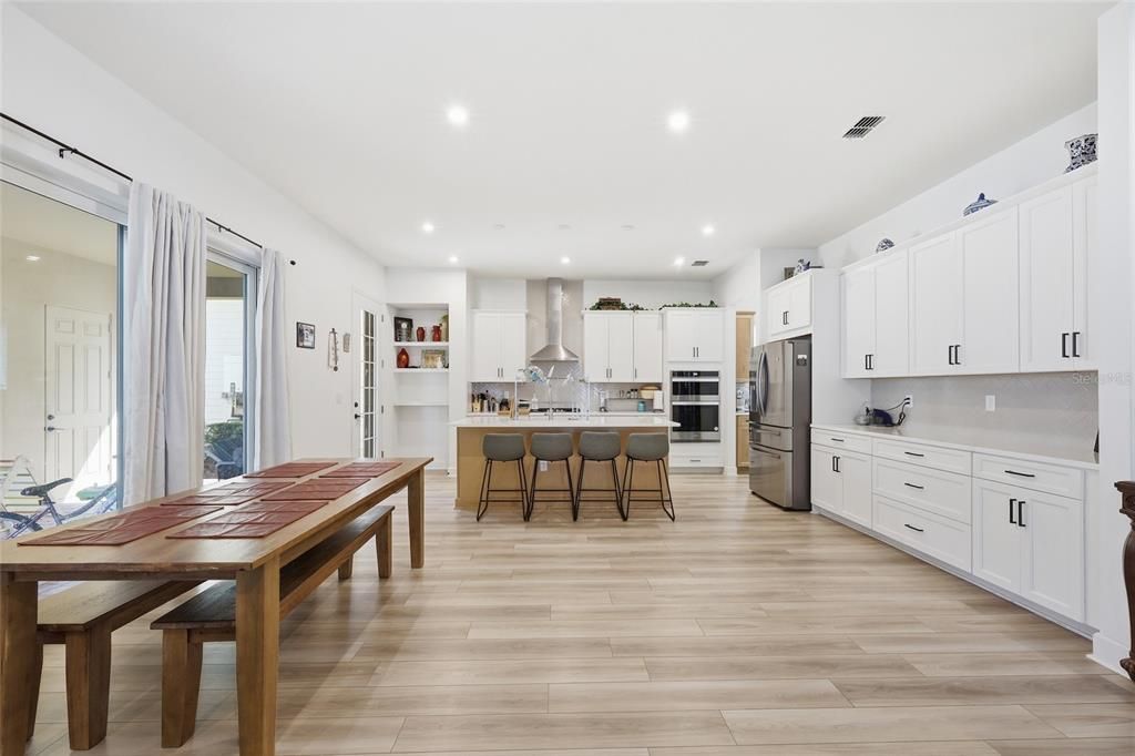 For Sale: $1,450,000 (6 beds, 4 baths, 3816 Square Feet)
