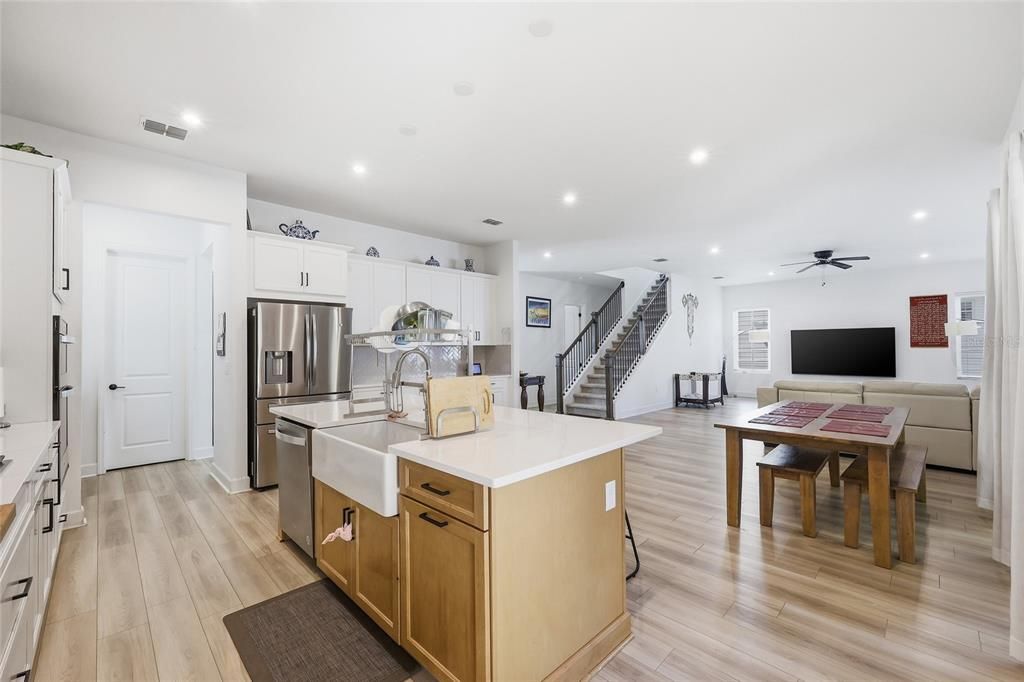 For Sale: $1,450,000 (6 beds, 4 baths, 3816 Square Feet)
