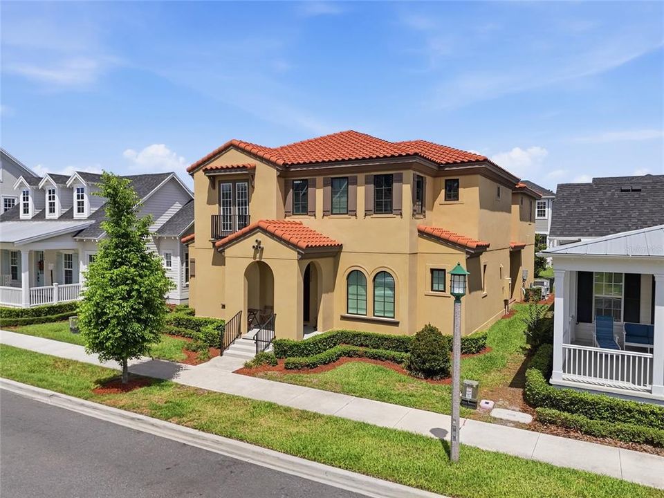 For Sale: $1,450,000 (6 beds, 4 baths, 3816 Square Feet)