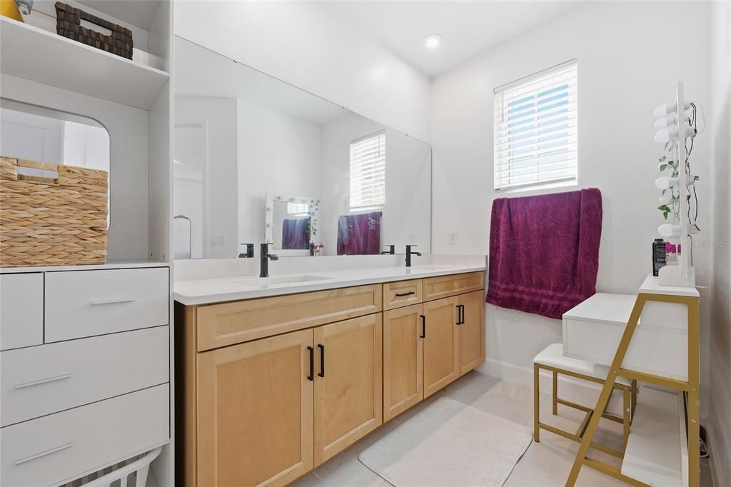 For Sale: $1,450,000 (6 beds, 4 baths, 3816 Square Feet)