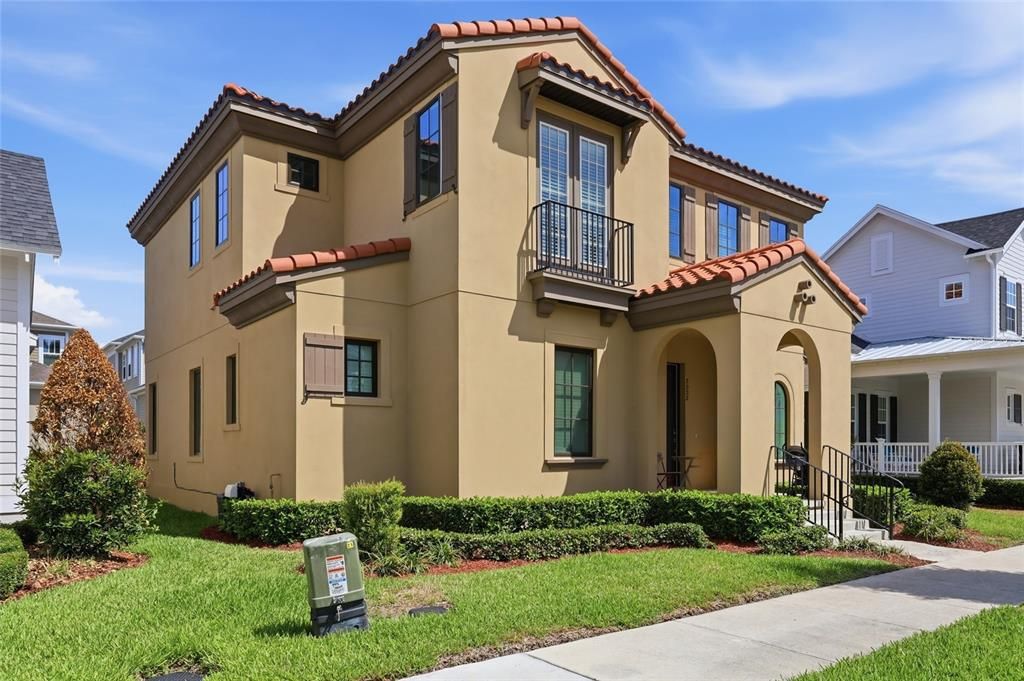 For Sale: $1,450,000 (6 beds, 4 baths, 3816 Square Feet)